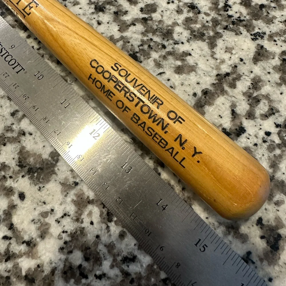 Hanna Batrite mini bat souvenir of Cooperstown, NY - Picture 4 of 4